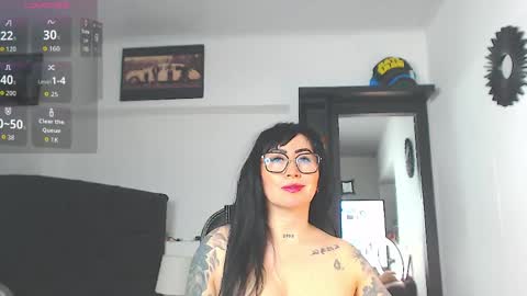 Snapshot of vicky_hotmilf chatting on March 2026 11:11:02 AM Vicky online show from March 2026 11:11:02 AM