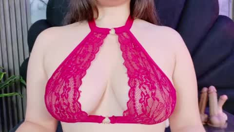 vicky_lopezz_ online show from May 2026 01:56:02 AM