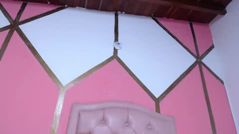 Snapshot of vicky_love_hot chatting on February 2025 11:22:02 AM Vicky online show from February 2025 11:22:02 AM