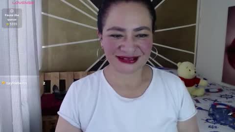 vicky_sexi online show from November 2025 03:11:02 PM