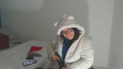 Snapshot of vickyjuice1 chatting on December 2024 08:49:02 AM vickyjuice1 online show from December 2024 08:49:02 AM