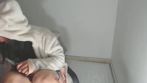 Snapshot of vickyjuice1 chatting on January 2025 01:52:01 AM vickyjuice1 online show from January 2025 01:52:01 AM