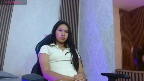 Snapshot of victoria1_tay chatting on April 2026 01:31:02 PM victoria1_tay online show from April 2026 01:31:02 PM