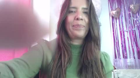 Hi guys   Im victoria  Be the one who can control me in PVT online show from February 2025 04:25:02 PM