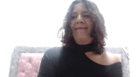Snapshot of victoria25_meester chatting on May 2026 03:41:01 PM Hi guys Im victoria Be the one who can control me in PVT online show from May 2026 03:41:01 PM