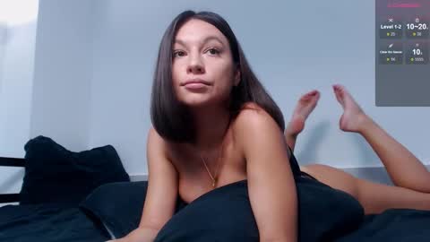 Snapshot of victoria__harris chatting on October 2025 04:57:01 PM Victoria online show from October 2025 04:57:01 PM