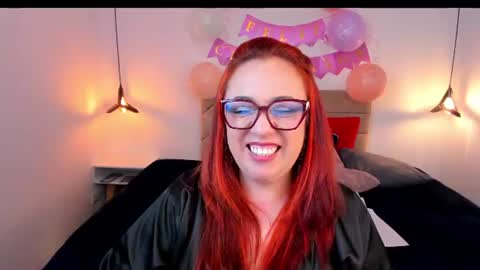 Snapshot of victoria_adamns chatting on July 2026 03:43:01 PM V I C T O R I A online show from July 2026 03:43:01 PM
