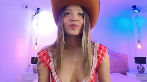 Snapshot of victoria_adams14 chatting on April 2026 04:49:02 AM Victoria for you online show from April 2026 04:49:02 AM