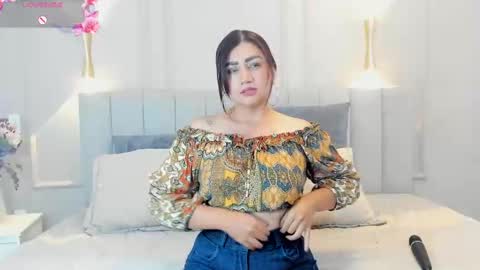 victoria  online show from October 2025 07:13:02 PM