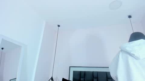 valentina online show from November 2025 11:32:02 AM