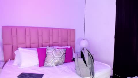 valentina online show from January 2026 11:57:02 AM