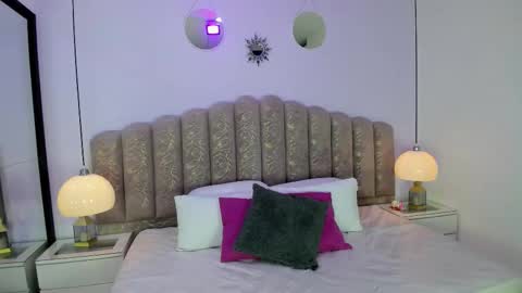 valentina online show from February 2026 12:02:02 PM