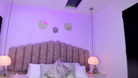 valentina online show from February 2026 12:13:02 PM