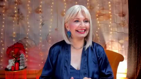Snapshot of victoria_dior chatting on January 2025 06:14:01 PM diorvictoria9 online show from January 2025 06:14:01 PM