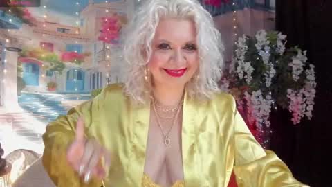 Snapshot of victoria_dior chatting on September 2025 05:59:02 PM diorvictoria9 online show from September 2025 05:59:02 PM
