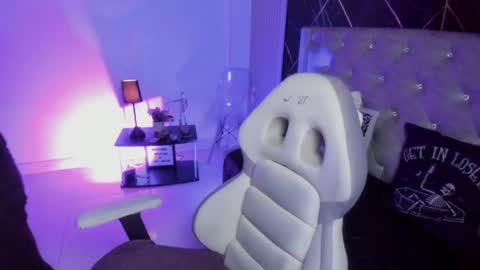 victoria_floyd1 online show from April 2026 12:54:02 AM