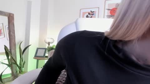 victoria_giraldo online show from December 2025 08:20:01 AM