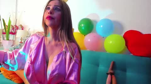 Victoria  online show from February 2025 07:54:02 PM