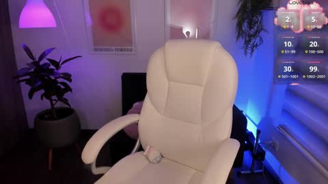 Snapshot of victoria_korss chatting on January 2025 08:03:01 AM Victoria  online show from January 2025 08:03:01 AM