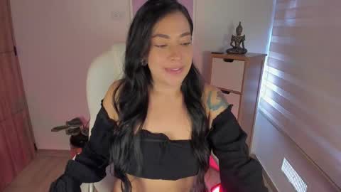 Snapshot of victoria_korss chatting on May 2026 04:12:01 PM Victoria online show from May 2026 04:12:01 PM