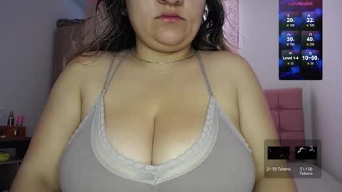 Snapshot of victoria_lehee chatting on March 2025 11:37:02 AM Victoria online show from March 2025 11:37:02 AM