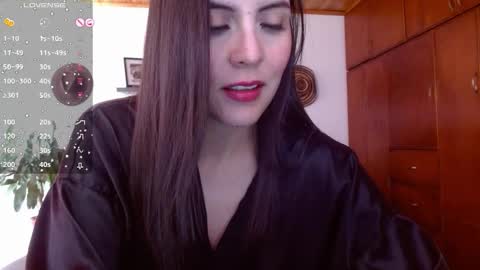 Snapshot of victoria_martelo chatting on November 2025 04:18:02 PM VICTORIA MARTELO online show from November 2025 04:18:02 PM