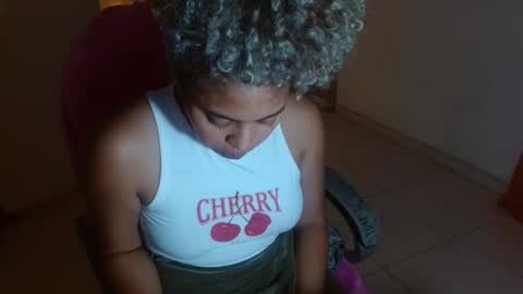 Snapshot of victoria_miler chatting on December 2024 11:37:01 PM VICKY online show from December 2024 11:37:01 PM