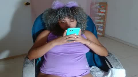 Snapshot of victoria_miler chatting on January 2025 10:17:02 PM VICKY online show from January 2025 10:17:02 PM