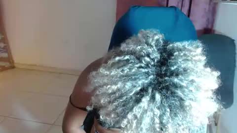 Snapshot of victoria_miler chatting on March 2025 01:27:01 AM VICKY online show from March 2025 01:27:01 AM