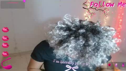 VICKY online show from February 2026 07:08:01 PM