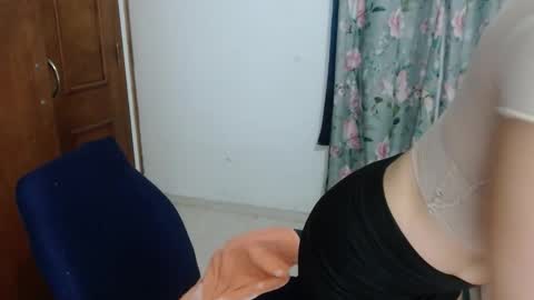 victoria online show from November 2025 03:27:02 AM