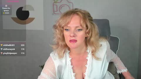 Snapshot of victoria_nelson chatting on May 2026 01:13:01 AM Victoria My schedule for the week 2 GMT 3am-9am TuWeThFrSa online show from May 2026 01:13:01 AM