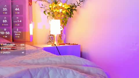 VICTORIA online show from February 2025 11:20:01 PM