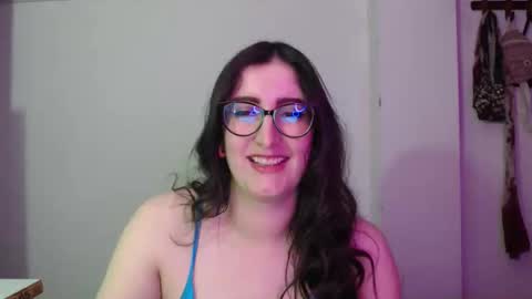 Victoria online show from April 2026 09:49:02 PM