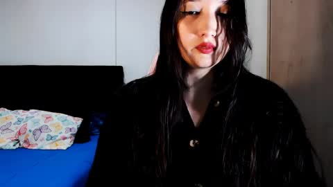 Snapshot of victoria_smile_ chatting on December 2024 07:38:02 PM Victoria online show from December 2024 07:38:02 PM