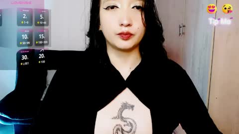 Snapshot of victoria_smile_ chatting on May 2026 07:31:01 PM Victoria online show from May 2026 07:31:01 PM