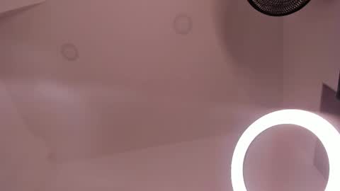 Snapshot of victoria_vallejo chatting on March 2025 02:37:02 PM victoria  online show from March 2025 02:37:02 PM