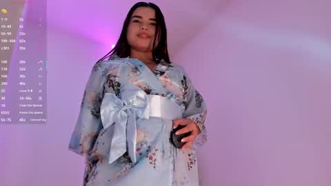 Snapshot of victoria_vallejo chatting on November 2025 11:34:02 AM victoria  online show from November 2025 11:34:02 AM