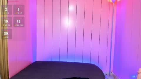 Vicky online show from November 2025 03:53:02 AM