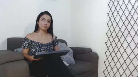 Snapshot of victoriabianchi chatting on February 2026 03:32:02 PM Vicky online show from February 2026 03:32:02 PM