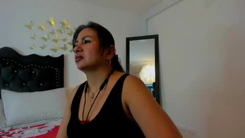 victoriacg online show from April 2026 05:59:02 PM