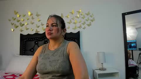 victoriacg online show from May 2026 12:23:01 PM