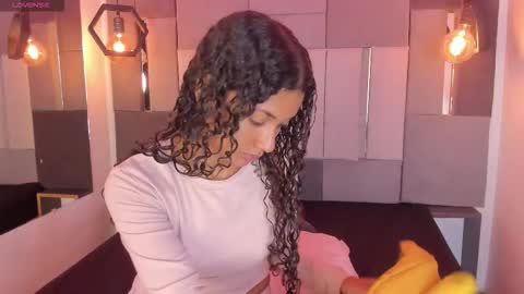 Victoria  online show from February 2026 08:49:02 PM