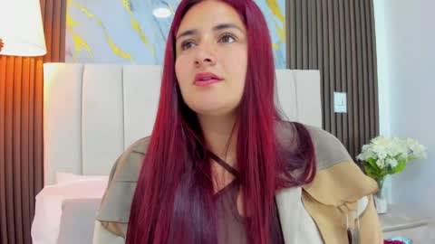 Snapshot of victoriaguzman_ chatting on May 2026 12:00:02 PM Victoria online show from May 2026 12:00:02 PM