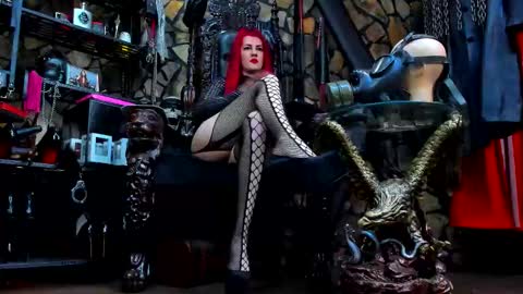 Victoria Heller online show from September 2025 05:51:01 AM