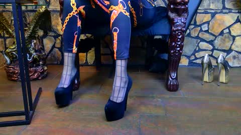 Victoria Heller online show from January 2026 05:43:02 AM