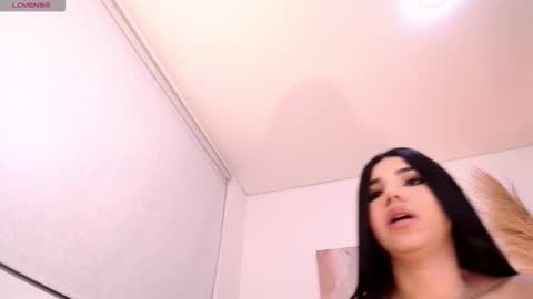 Victoria online show from December 2025 11:54:01 PM