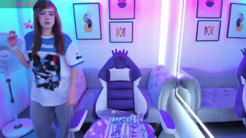 Snapshot of victoriia_doll chatting on April 2026 12:30:01 PM Victoria. online show from April 2026 12:30:01 PM