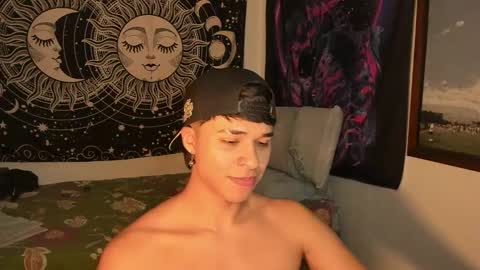 Victorino Jhonson online show from December 2024 11:18:02 PM