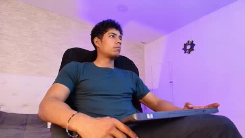 Victory online show from January 2026 12:21:01 PM